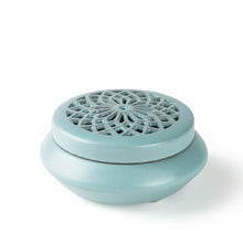 Lade das Bild in den Galerie-Viewer, Keramik Räucherbox + Spirale Packung für Räucherspiral, Räucherkegel
