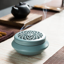 Lade das Bild in den Galerie-Viewer, Keramik Räucherbox + Spirale Packung für Räucherspiral, Räucherkegel
